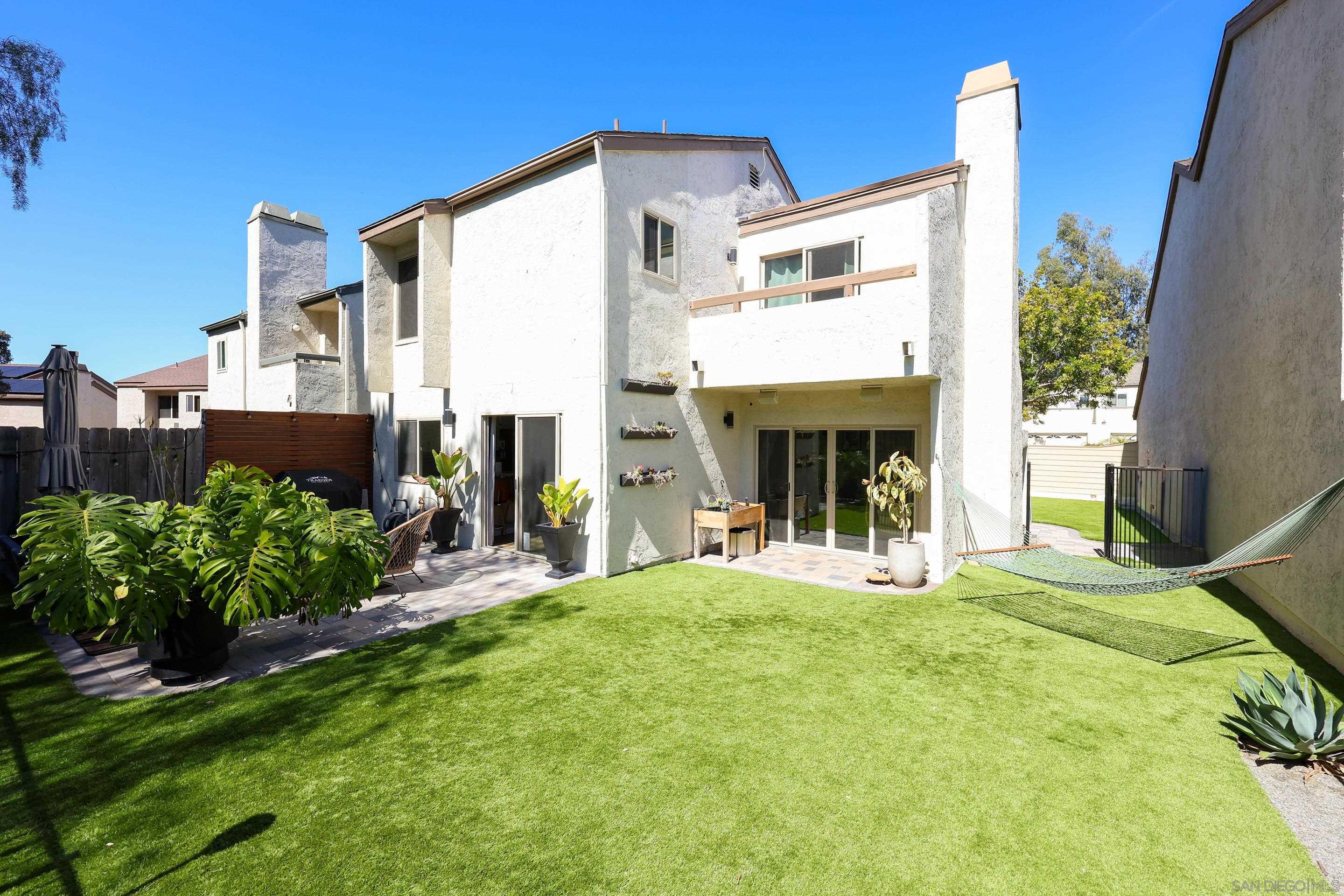 6039 Portobelo Ct