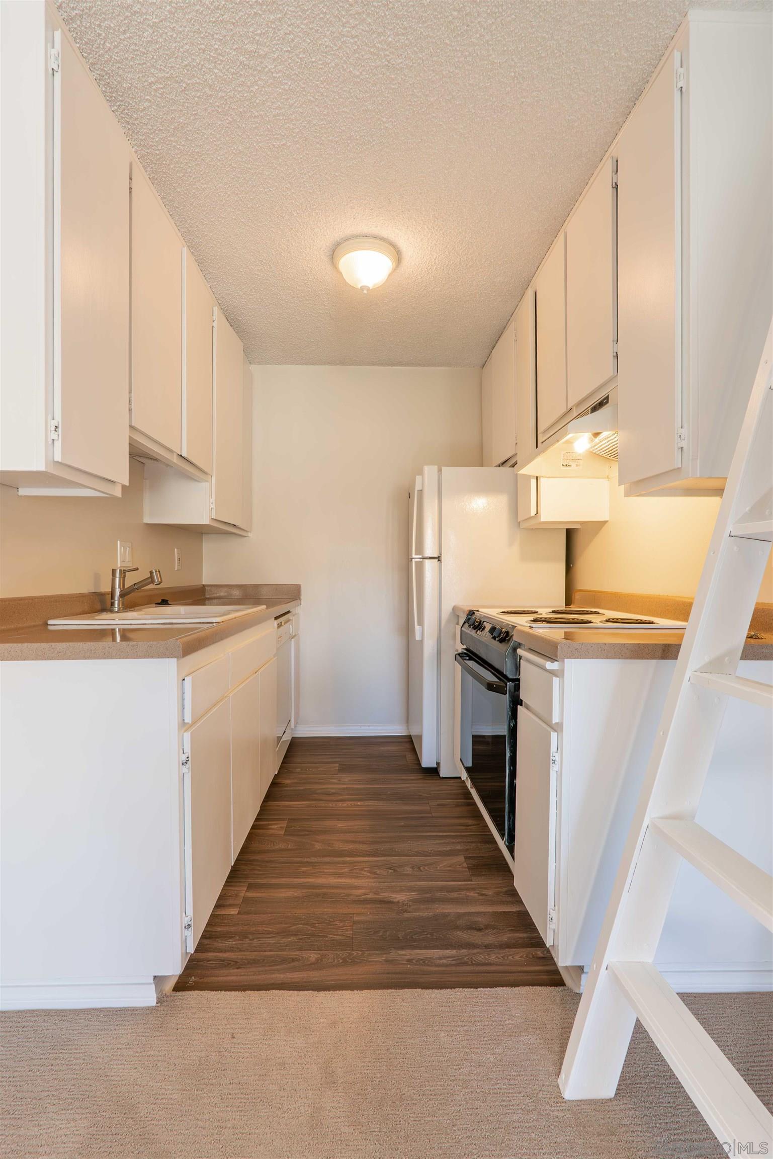 1775 Diamond St 306