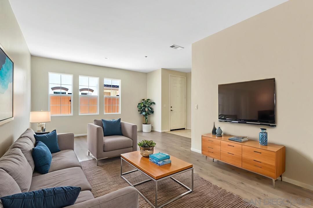 1307 Isabella Way