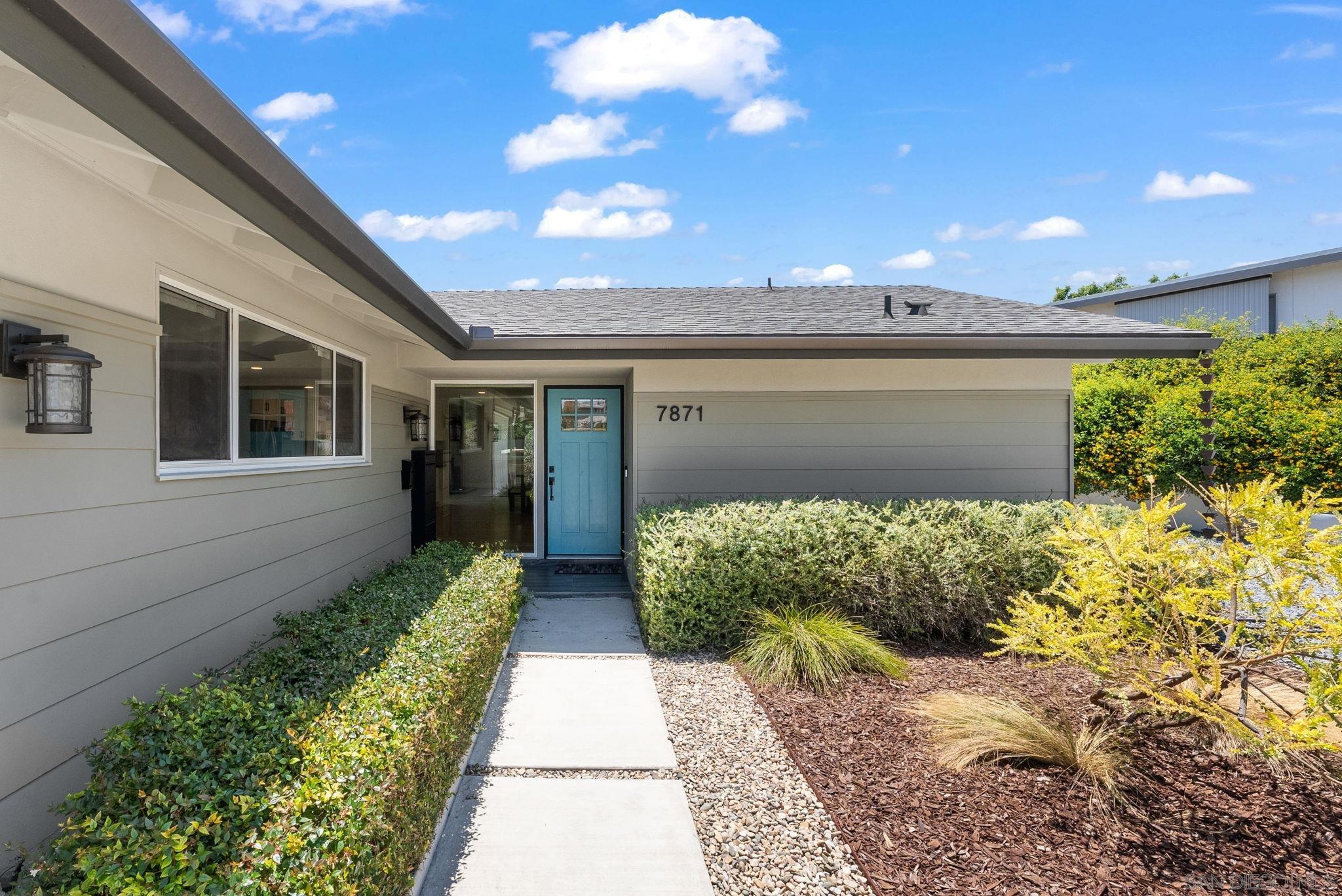 7871 Compass Lake