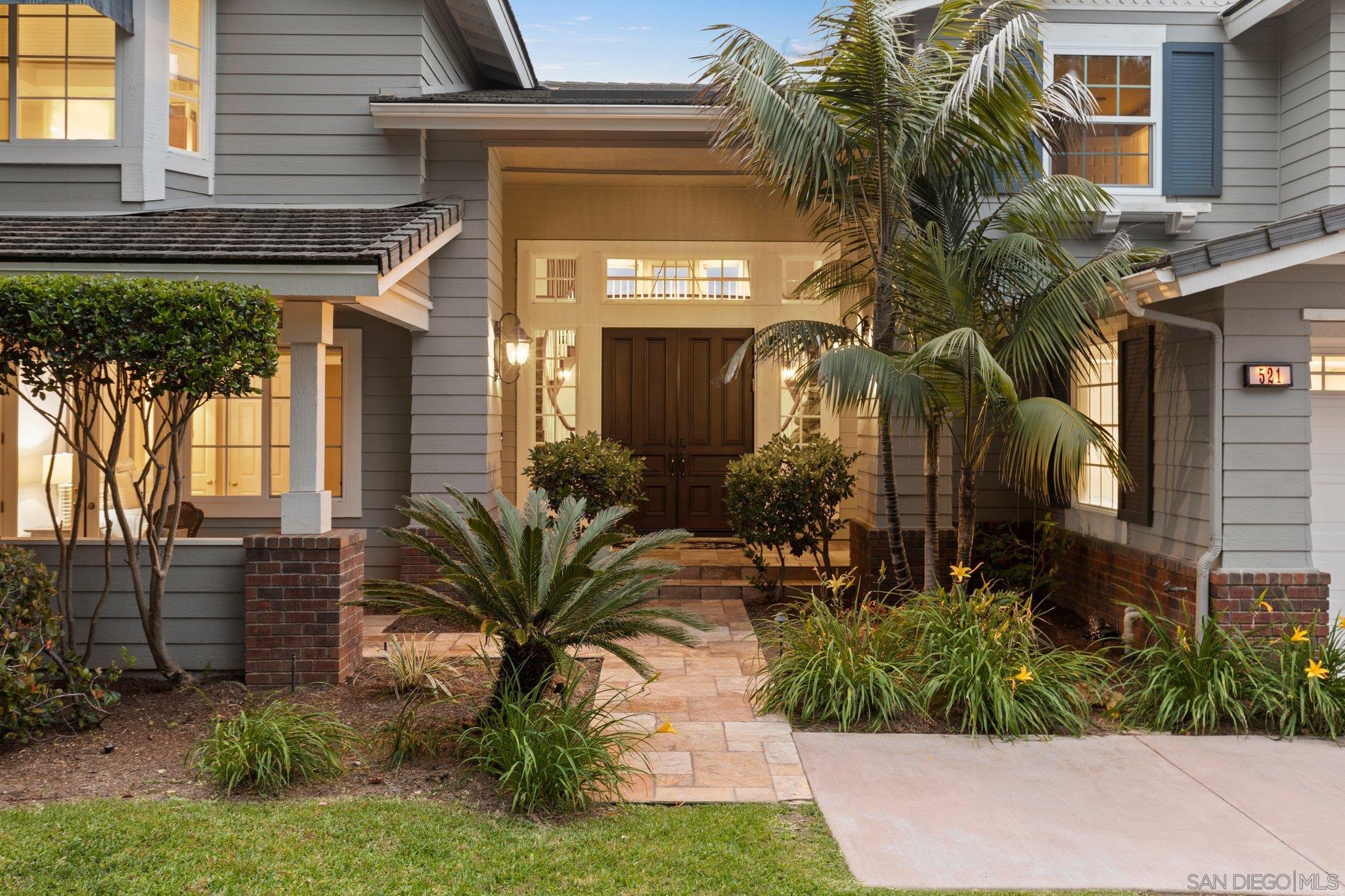 521 Latigo Row