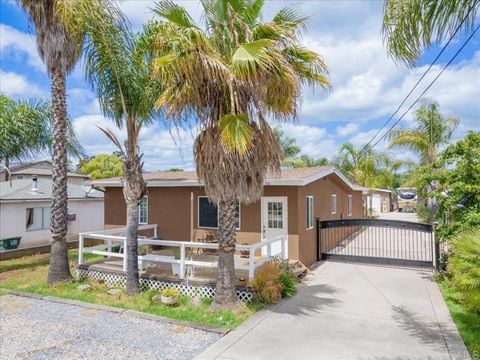 716 12th St Ramona CA 92065
