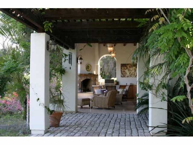 6871 Las Colinas