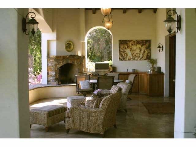 6871 Las Colinas