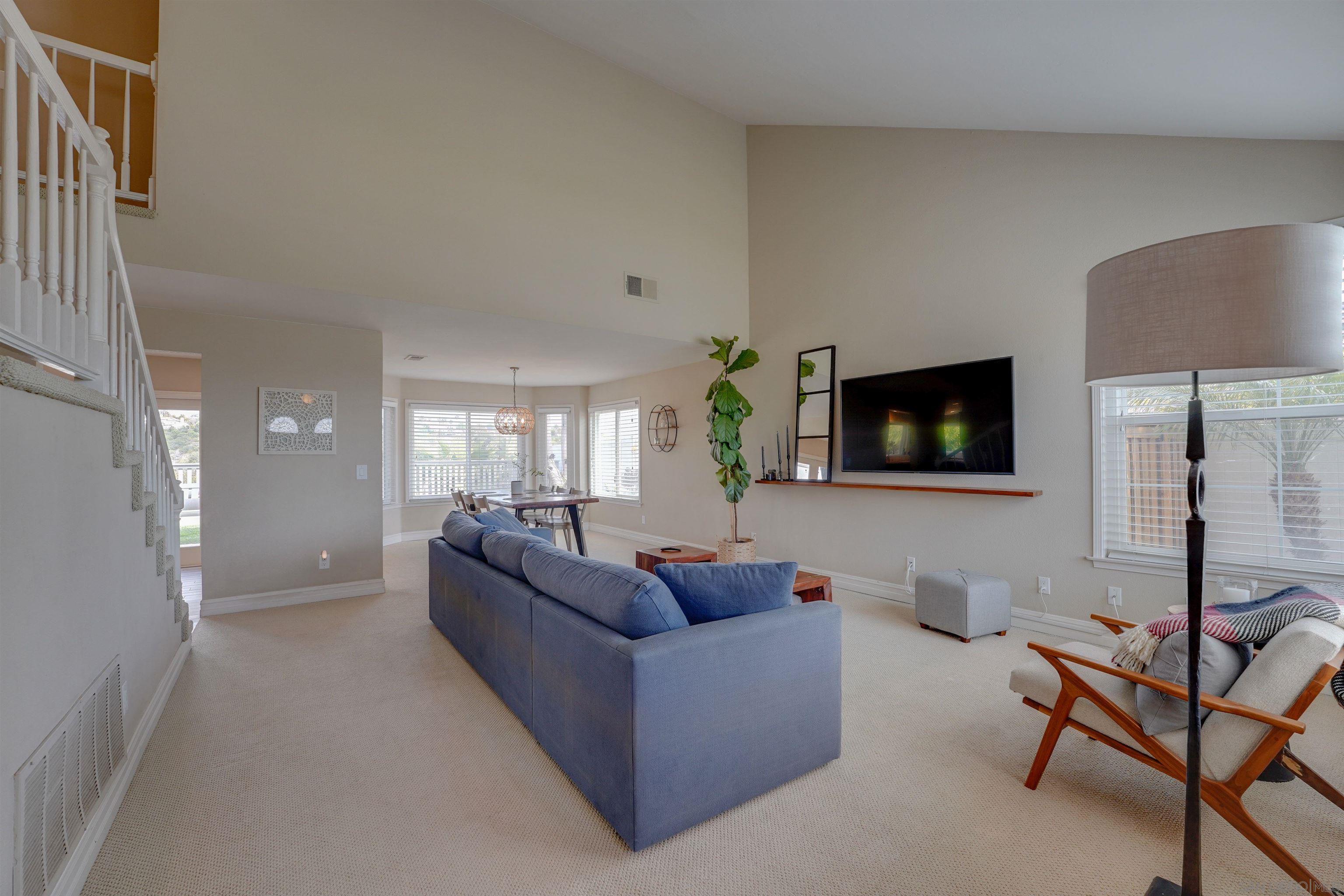 1647 Hawk View Drive