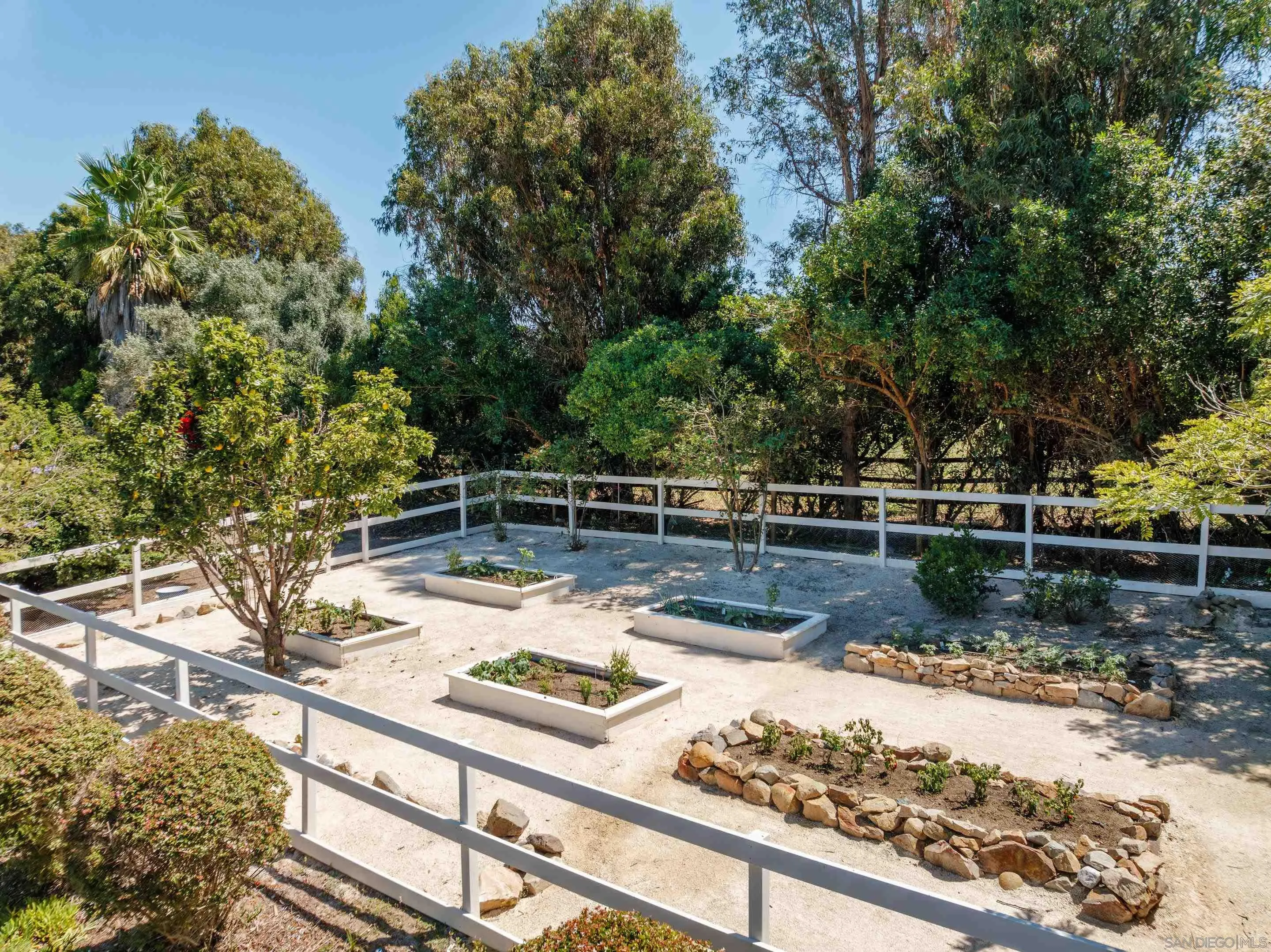 Rancho Santa Fe, California 92067, United States, 8 Bedrooms Bedrooms, ,7 BathroomsBathrooms,Residential,Active,3273