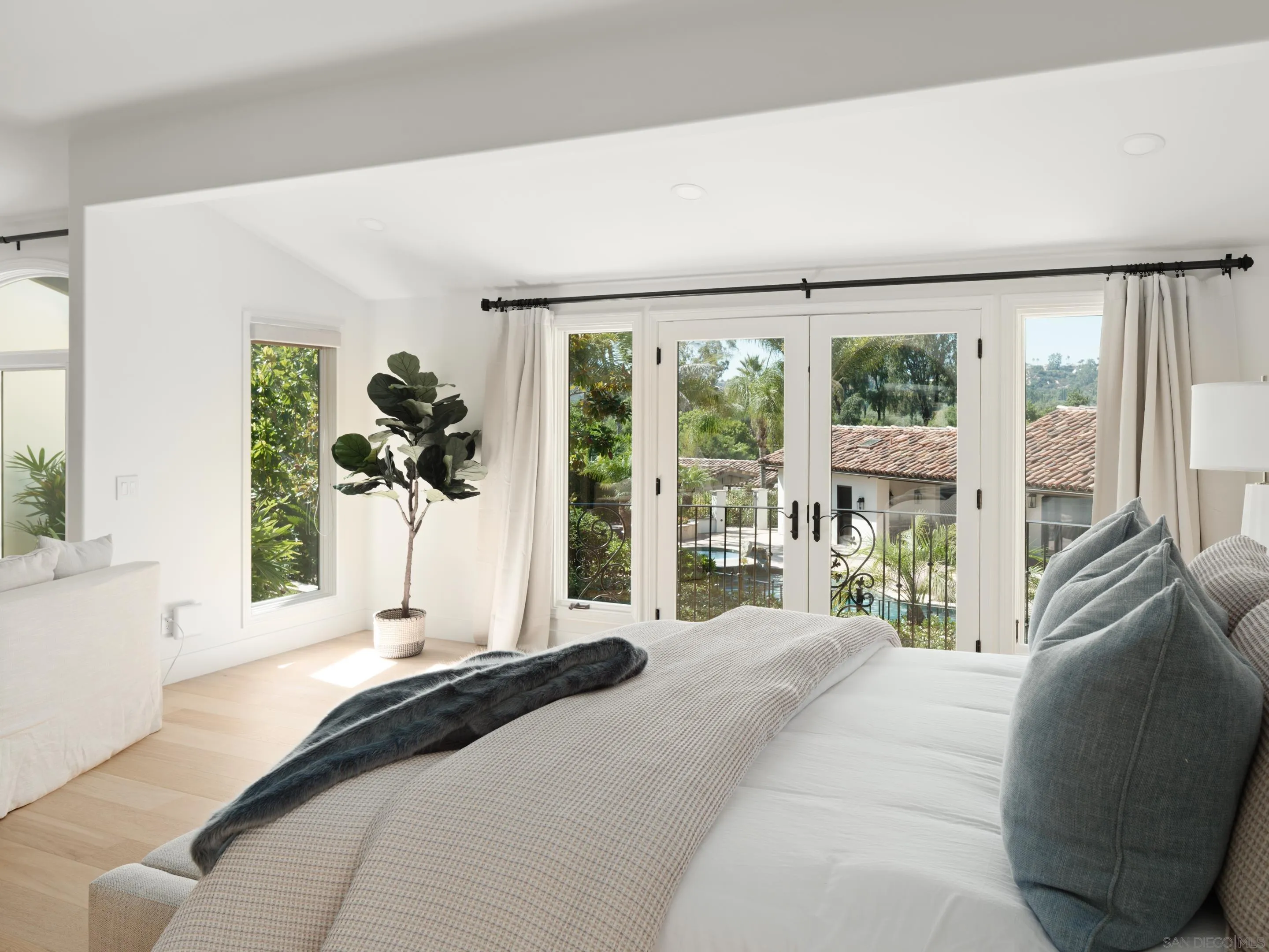 Rancho Santa Fe, California 92067, United States, 8 Bedrooms Bedrooms, ,7 BathroomsBathrooms,Residential,Active,3273