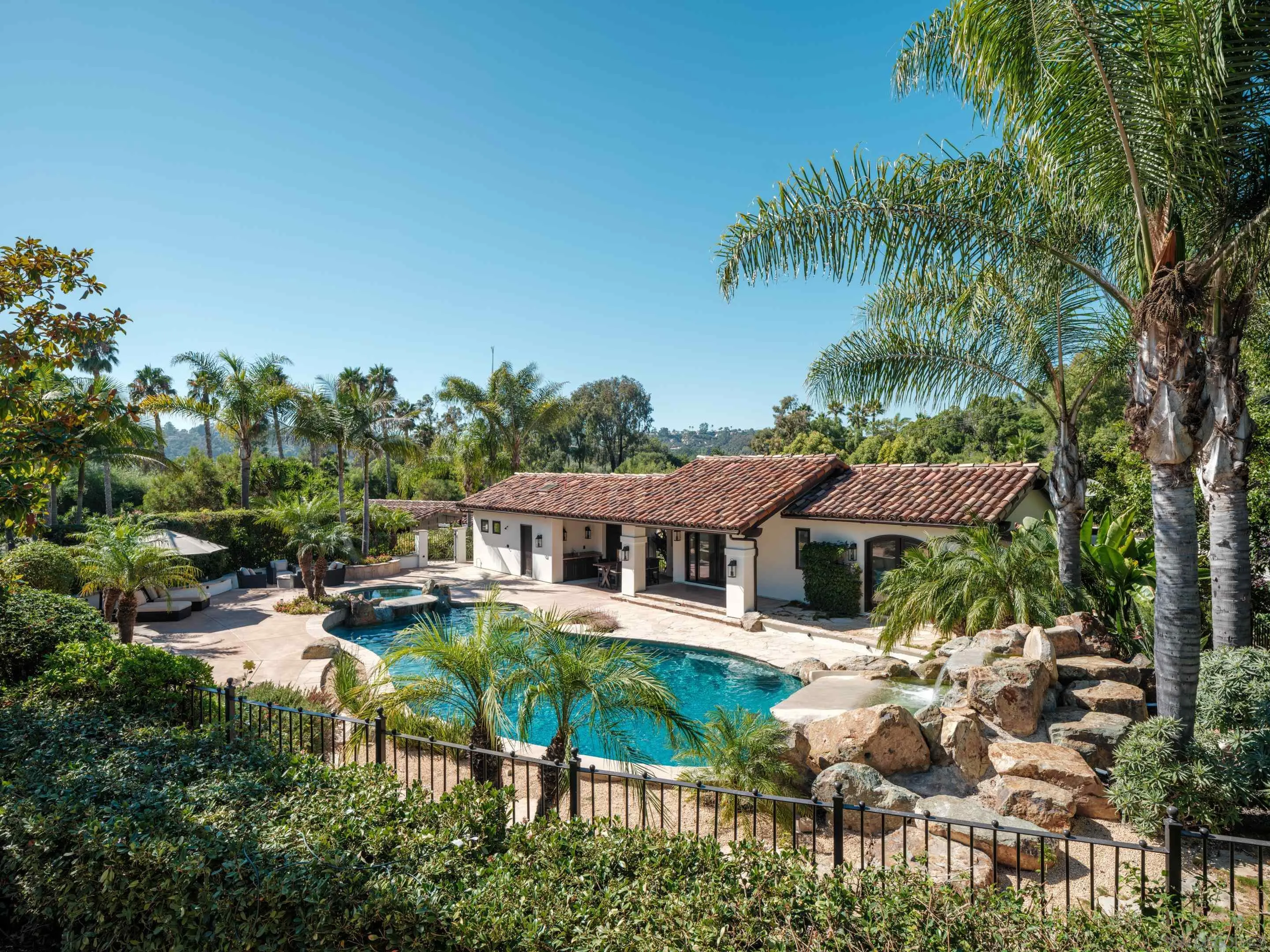 Rancho Santa Fe, California 92067, United States, 8 Bedrooms Bedrooms, ,7 BathroomsBathrooms,Residential,Active,3273