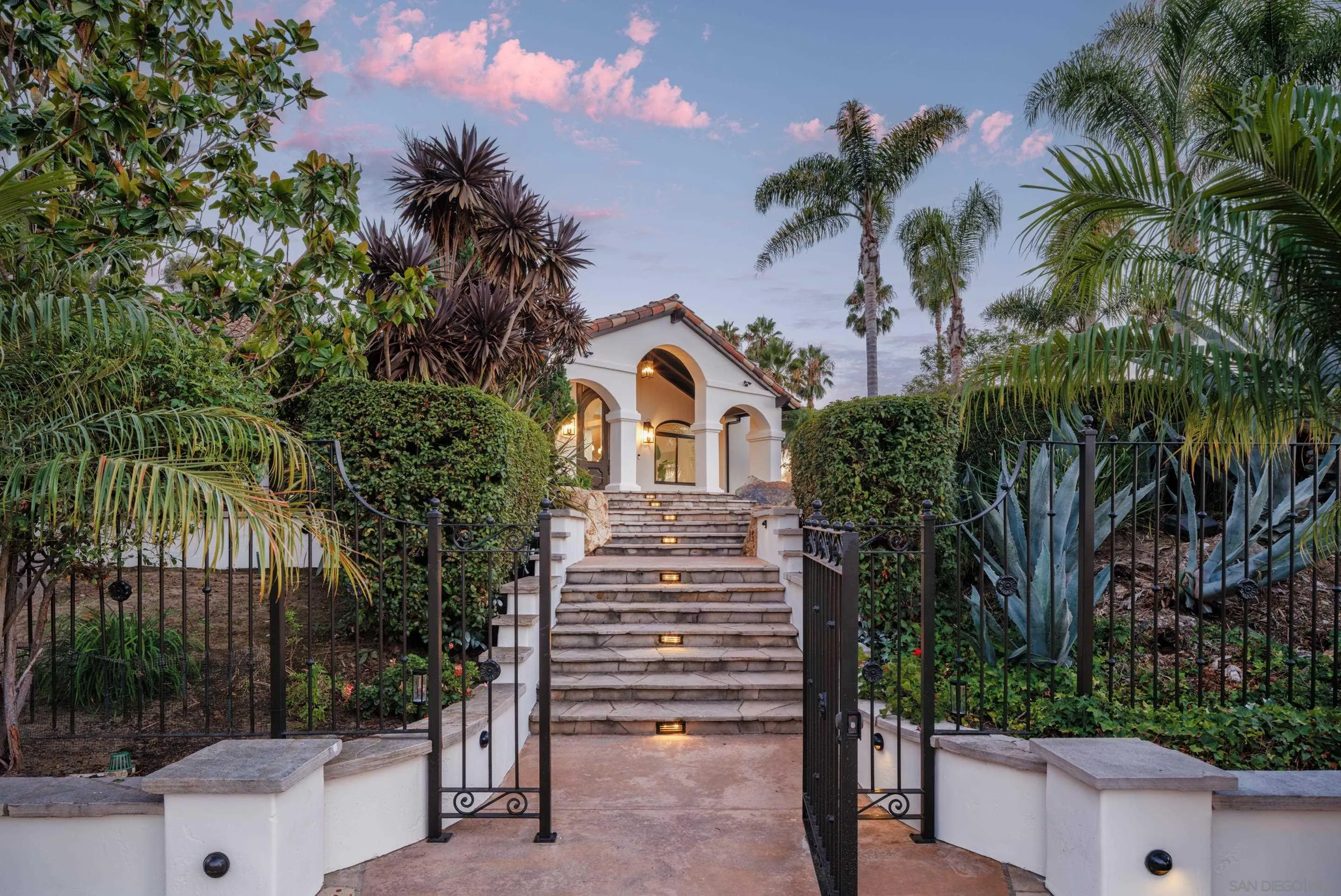 Rancho Santa Fe, California 92067, United States, 8 Bedrooms Bedrooms, ,7 BathroomsBathrooms,Residential,Active,3273