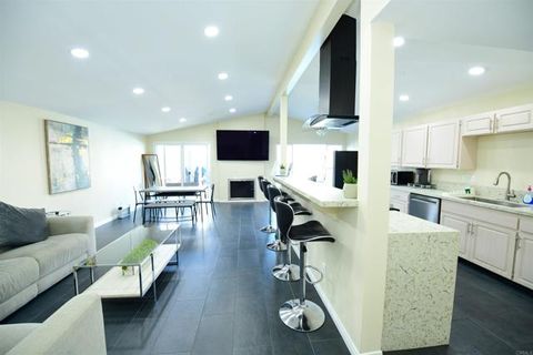 9452 Larrabee Avenue San Diego CA 92123