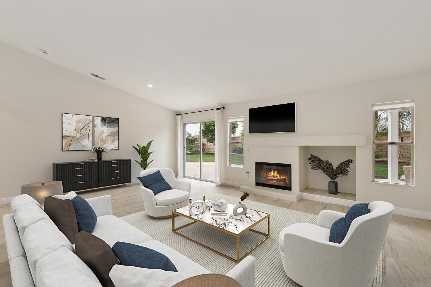 329 Del Flora St