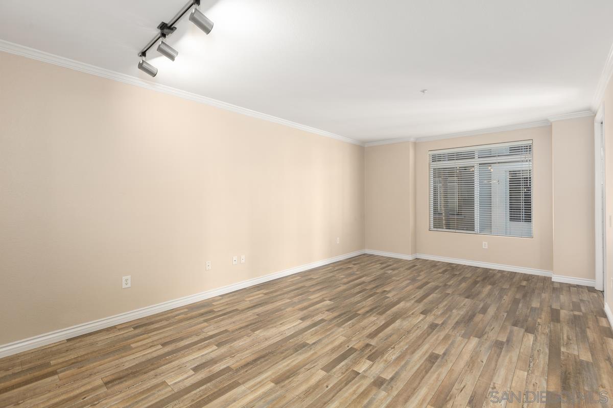4165  Executive Dr Unit  F208