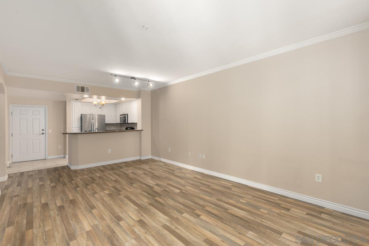 4165  Executive Dr Unit  F208