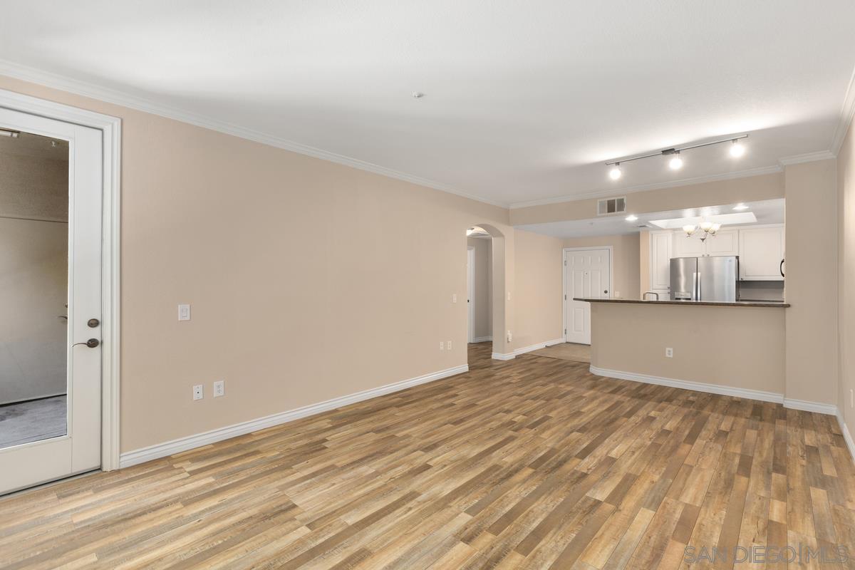 4165  Executive Dr Unit  F208
