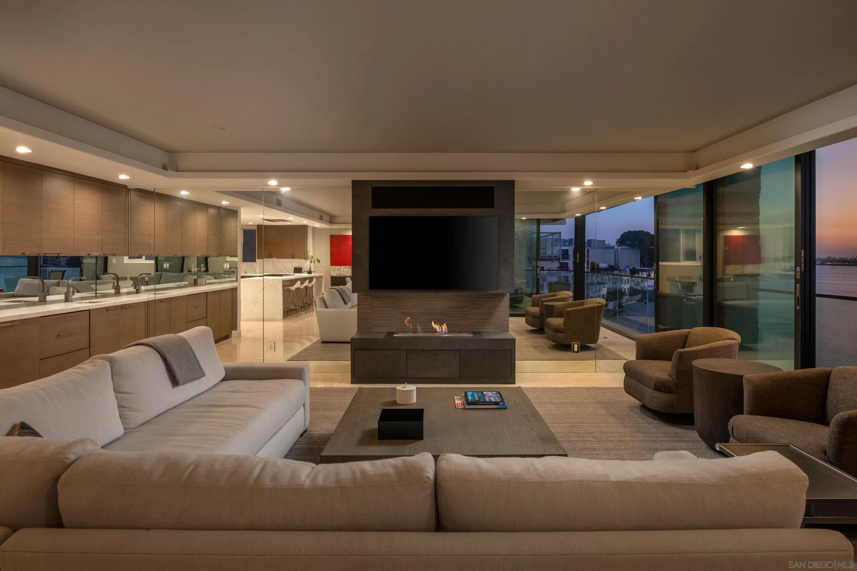 San Diego, California 92109, United States, 3 Bedrooms Bedrooms, ,3 BathroomsBathrooms,Residential,Active,20447