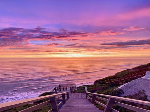 584 Neptune Ave Encinitas CA 92024