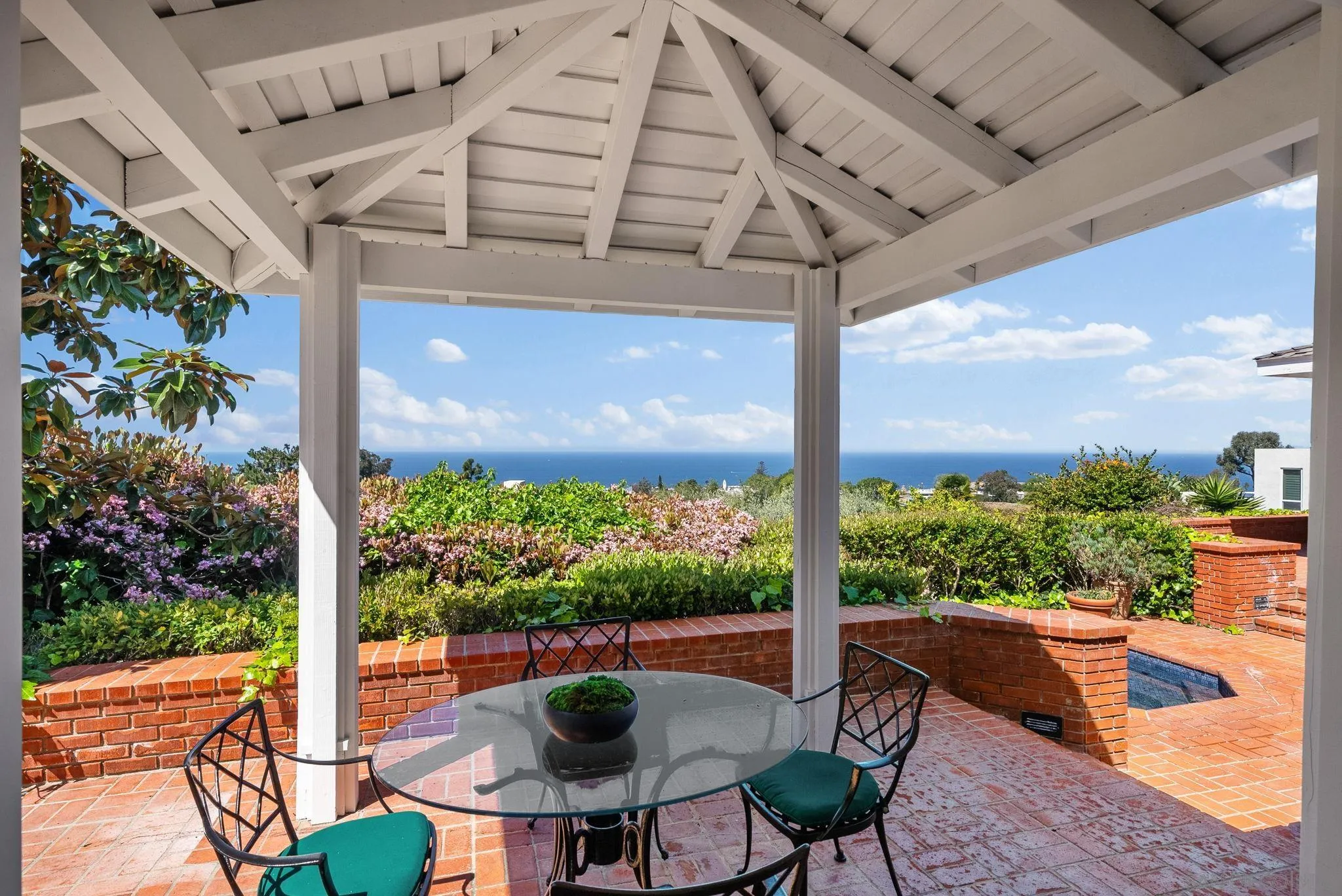 La Jolla, California 92037, United States, 3 Bedrooms Bedrooms, ,3 BathroomsBathrooms,Residential,Pending,112849