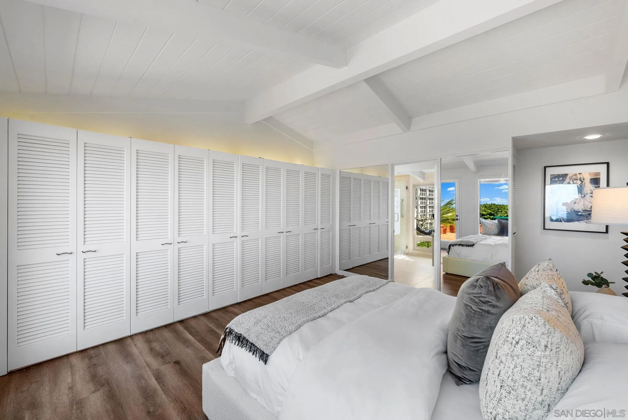 La Jolla, California 92037, United States, 3 Bedrooms Bedrooms, ,3 BathroomsBathrooms,Residential,Pending,112849