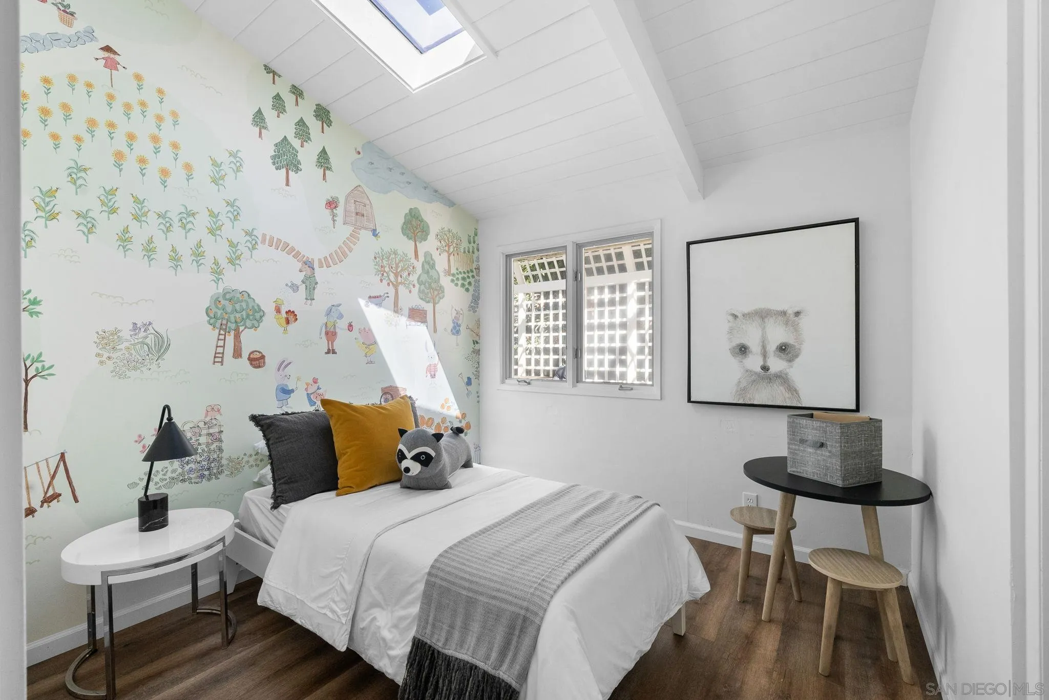 La Jolla, California 92037, United States, 3 Bedrooms Bedrooms, ,3 BathroomsBathrooms,Residential,Pending,112849