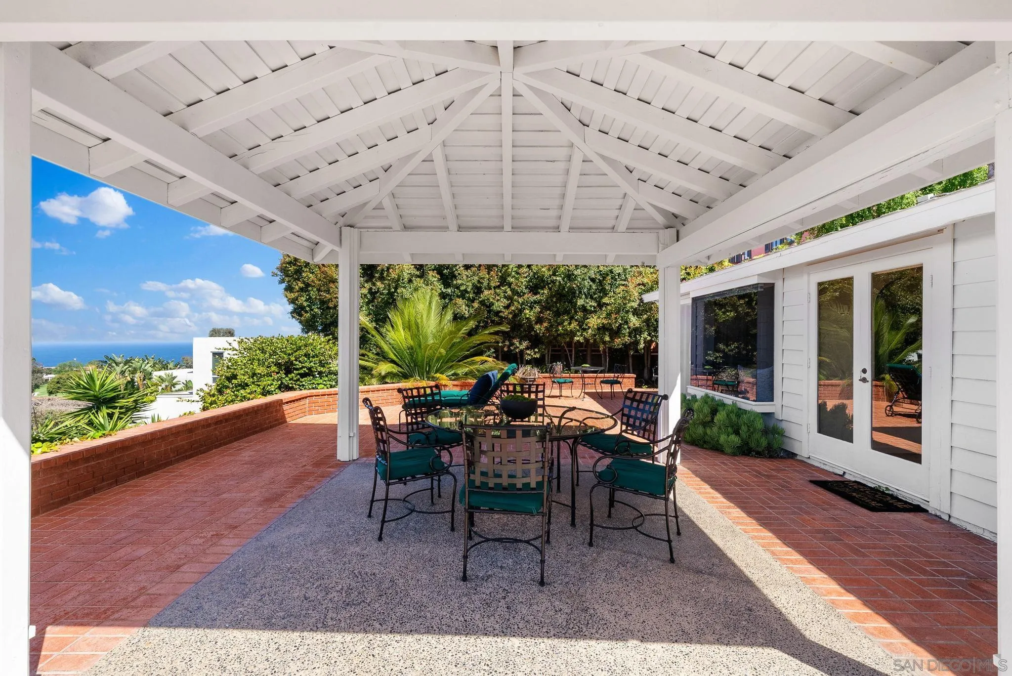 La Jolla, California 92037, United States, 3 Bedrooms Bedrooms, ,3 BathroomsBathrooms,Residential,Pending,112849