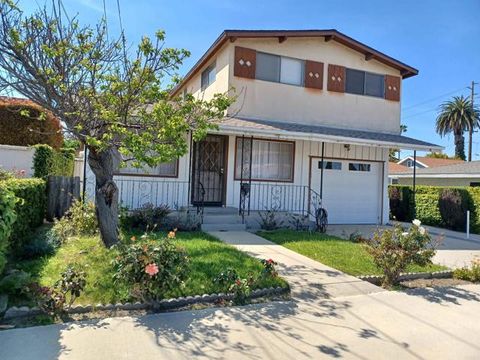 25519 Alliene Av Lomita Lomita CA 90717