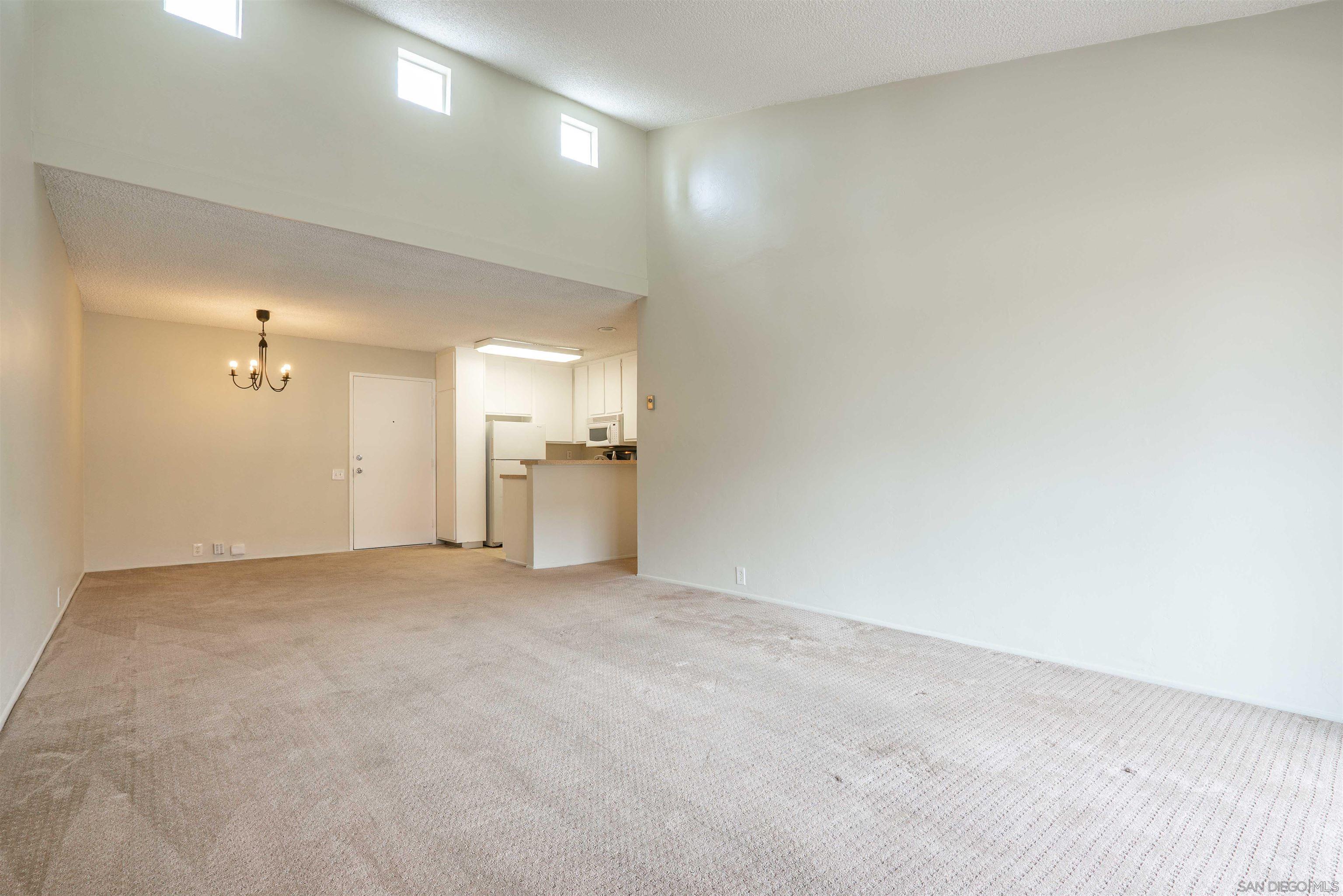 1855 Diamond St 301