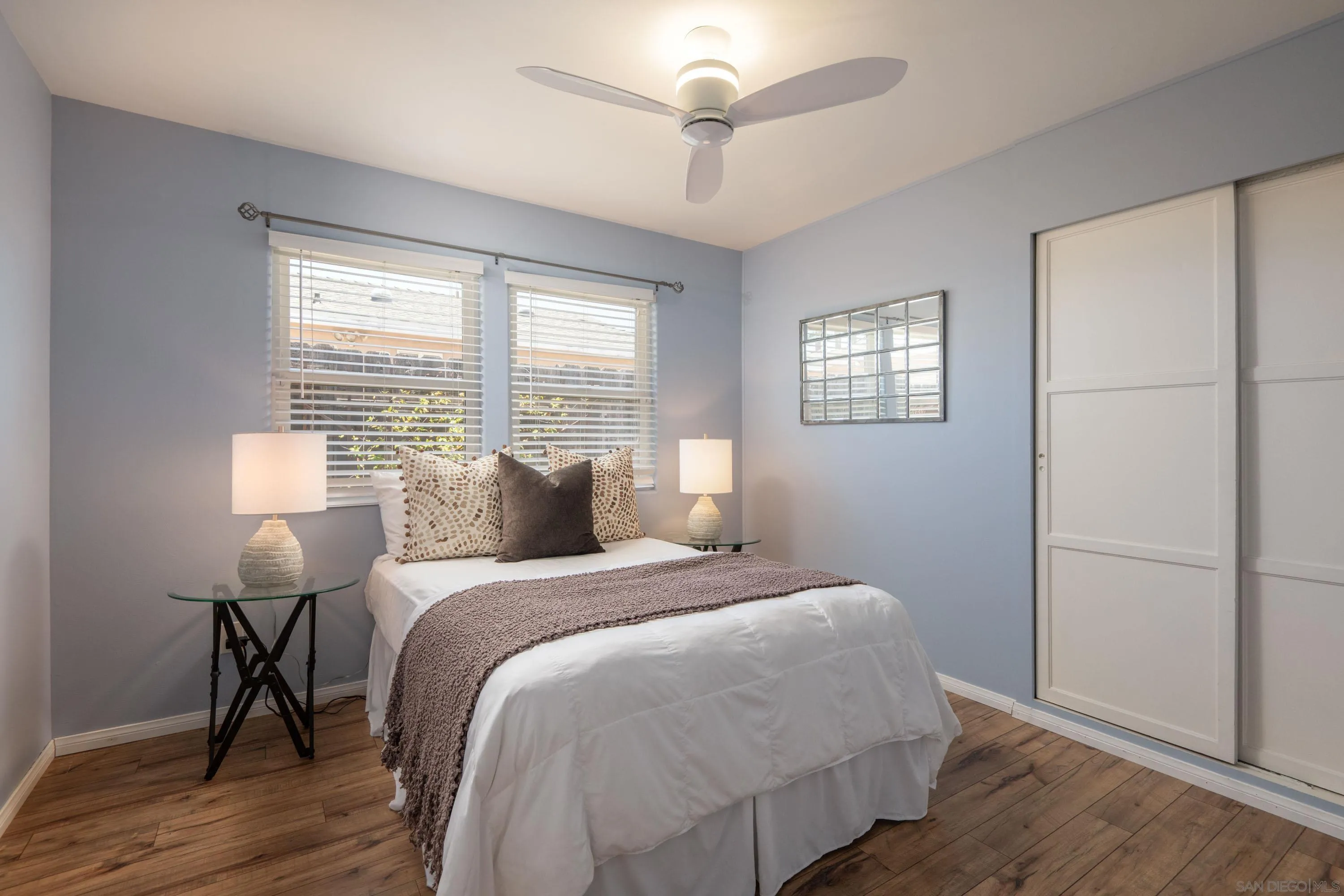 San Diego, California 92117, United States, 3 Bedrooms Bedrooms, ,2 BathroomsBathrooms,Residential,Active,160505