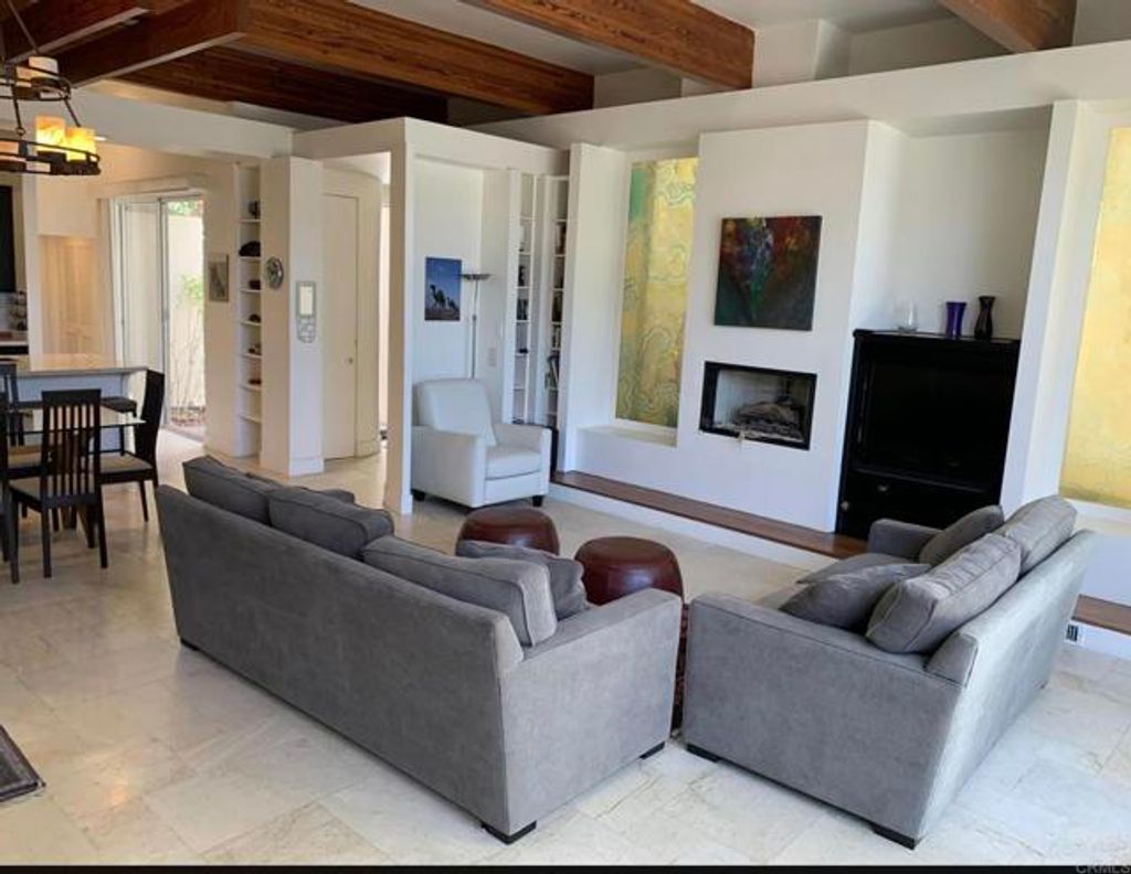 Photo of 605 Bonair Place, La Jolla, CA 92037 (MLS # NDP2500586)