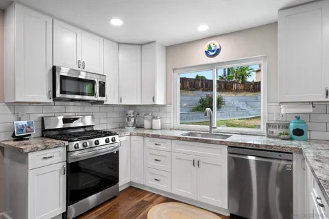 10424 Nubbin Ct, Santee, CA 92071 - #: 250026633