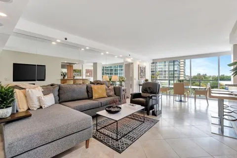 1780 Avenida del Mundo Unit 203, Coronado, CA 92118 - #: PTP2407643