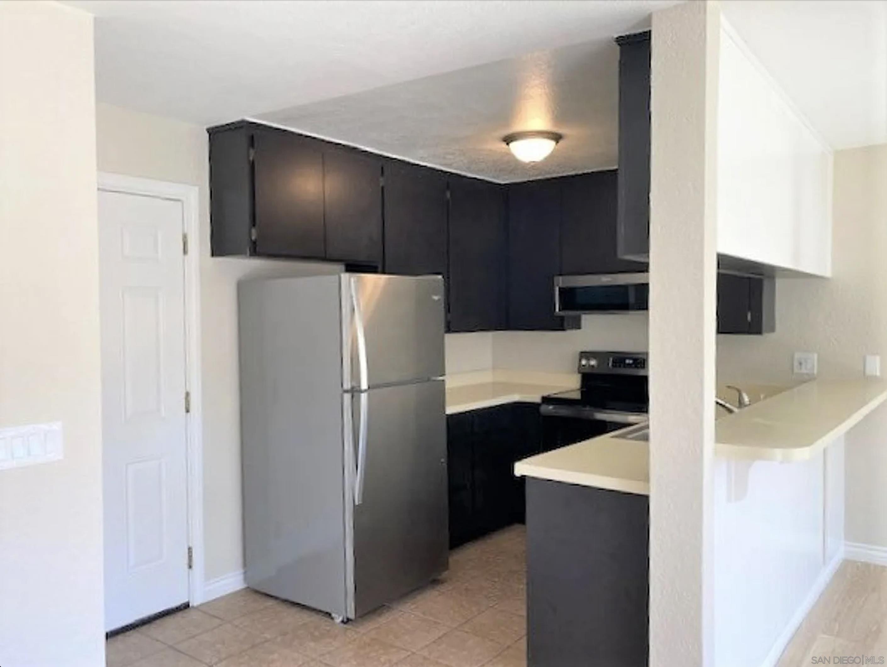 1110-14 E 2nd Ave