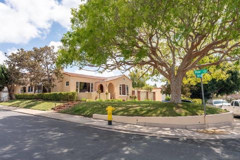 4443  Arista St San Diego CA 92103