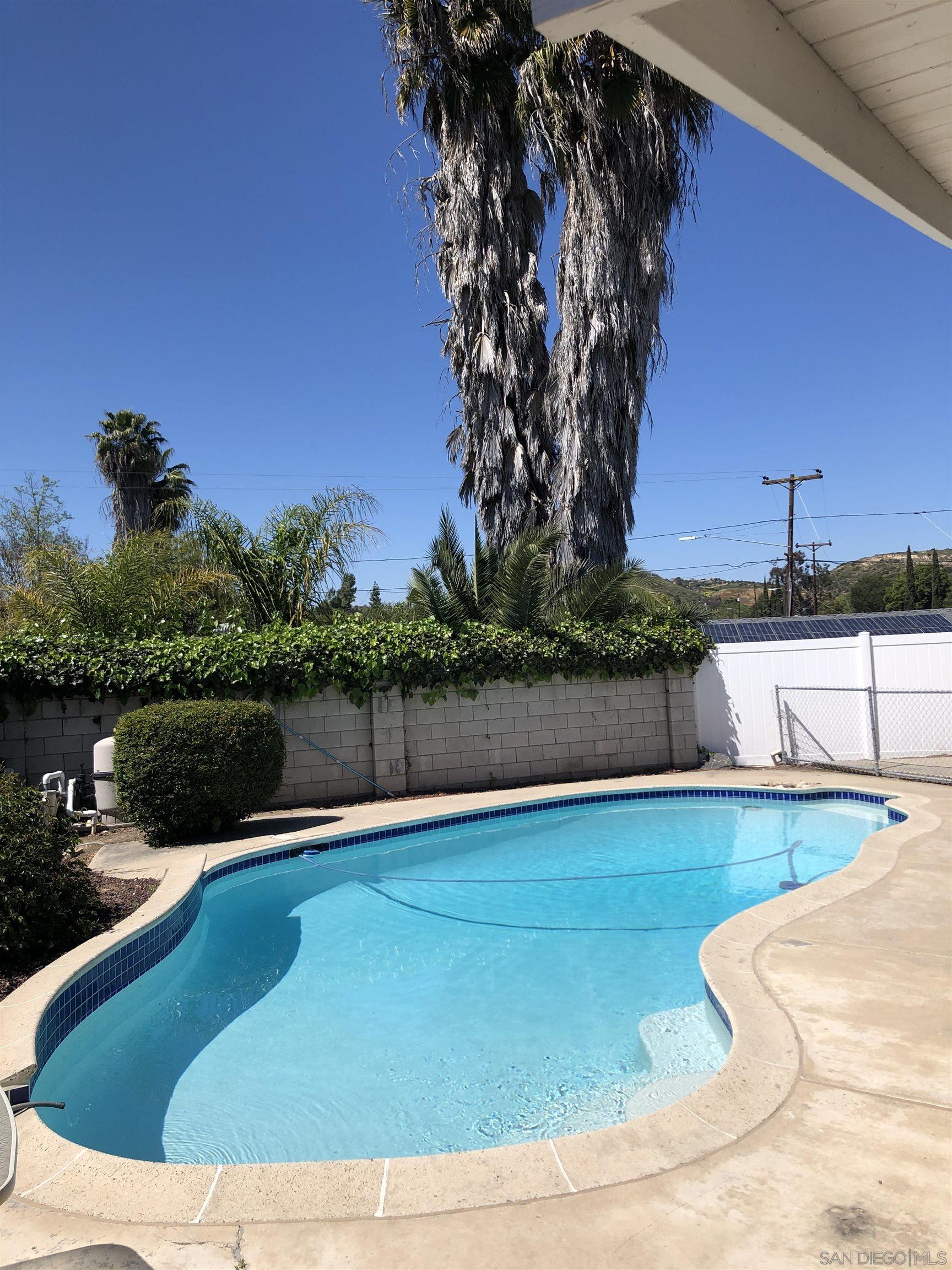 14353 Erin Ln