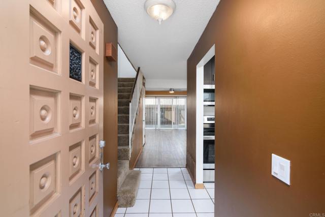 9224 Carlton Oaks Dr