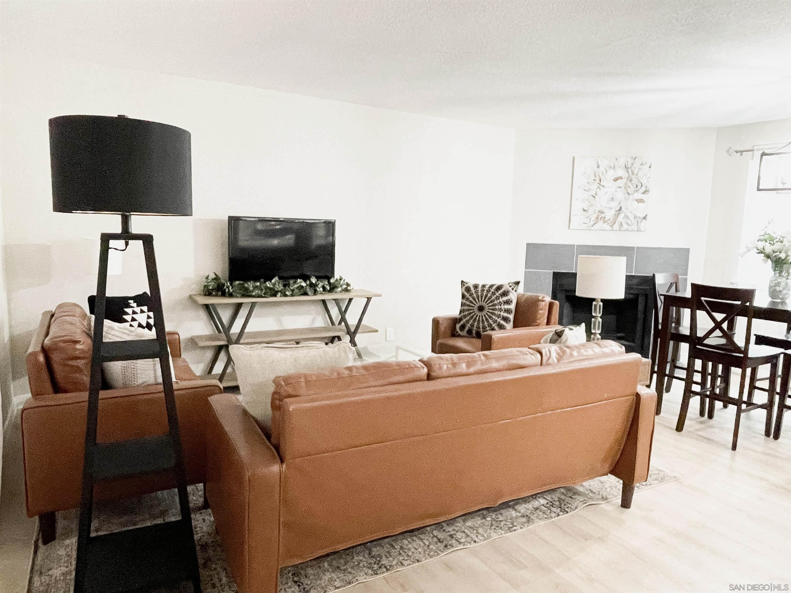 2863 Broadway 105
