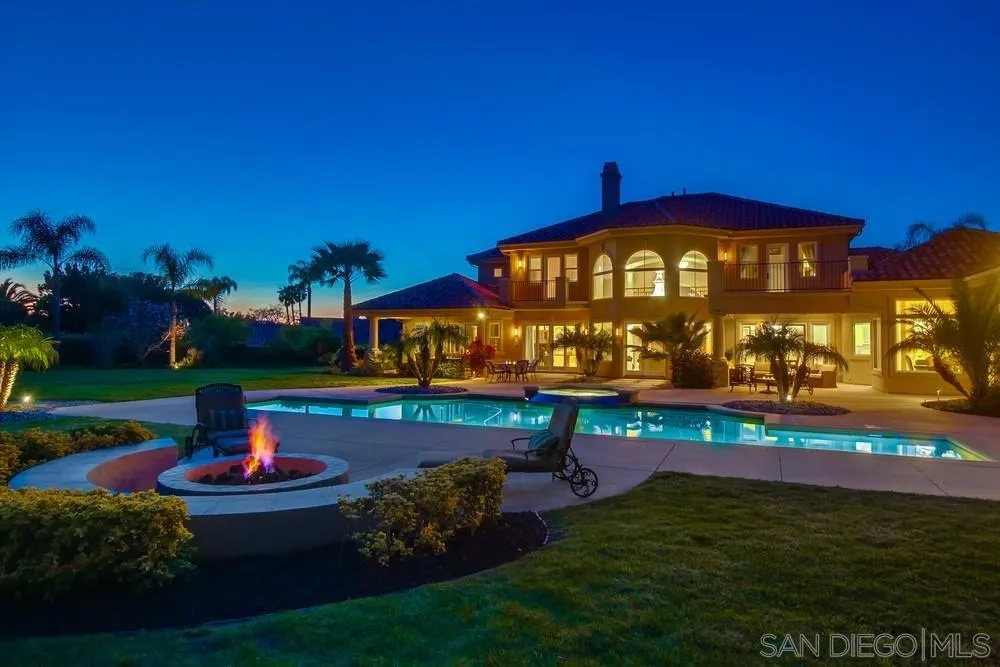 Poway, California 92064, United States, 5 Bedrooms Bedrooms, ,6 BathroomsBathrooms,Residential,Active,95044