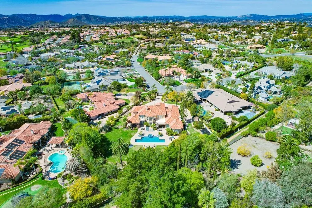 Poway, California 92064, United States, 5 Bedrooms Bedrooms, ,6 BathroomsBathrooms,Residential,Active,95044