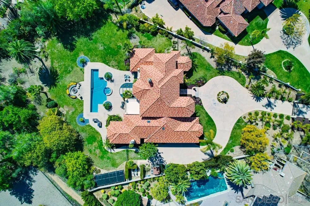 Poway, California 92064, United States, 5 Bedrooms Bedrooms, ,6 BathroomsBathrooms,Residential,Active,95044