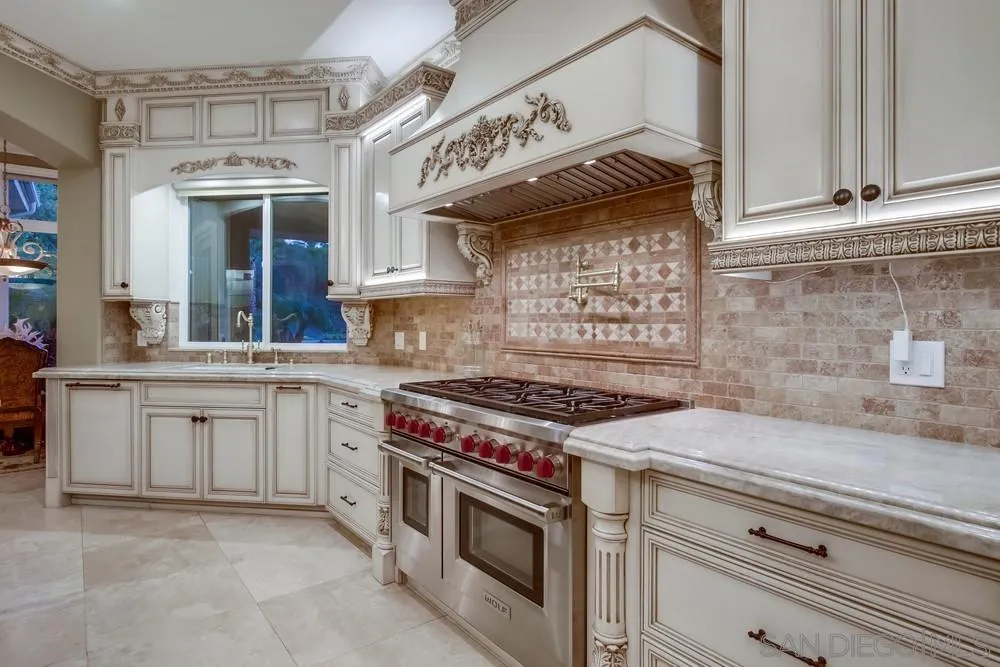 Poway, California 92064, United States, 5 Bedrooms Bedrooms, ,6 BathroomsBathrooms,Residential,Active,95044