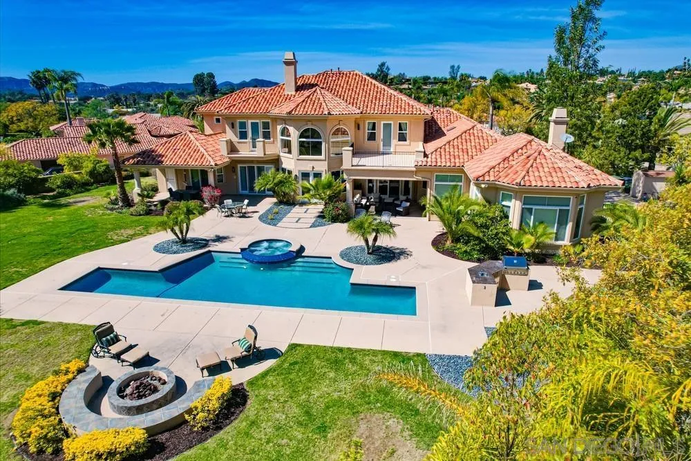 Poway, California 92064, United States, 5 Bedrooms Bedrooms, ,6 BathroomsBathrooms,Residential,Active,95044