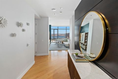 165 6Th Ave 2404 San Diego CA 92101