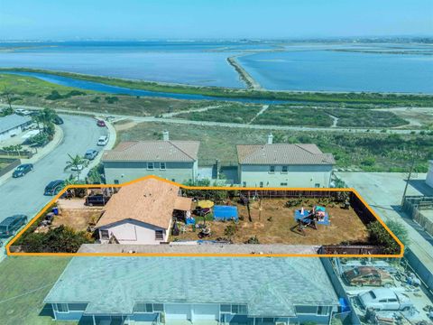 535  12th St Imperial Beach CA 91932