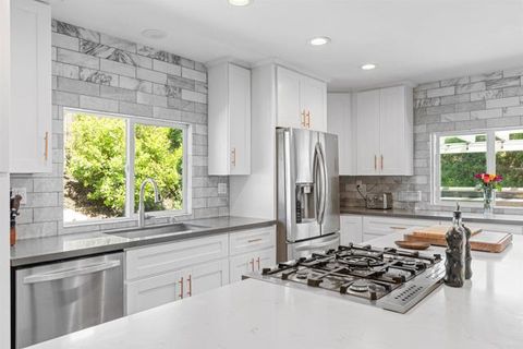 2528 Windmill View Road El Cajon CA 92020