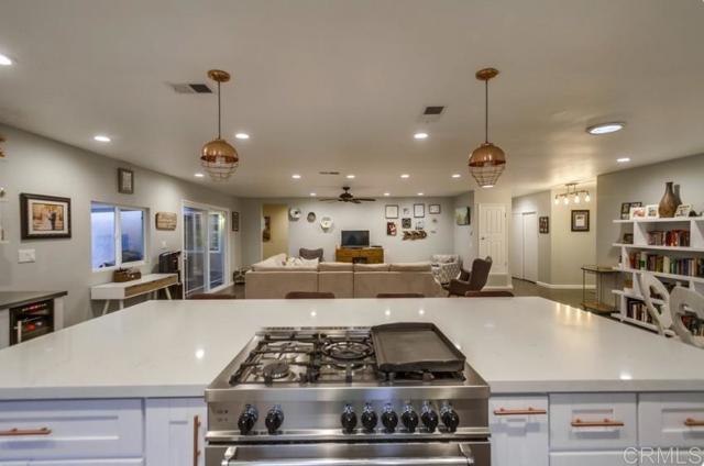 2528 Windmill View Road