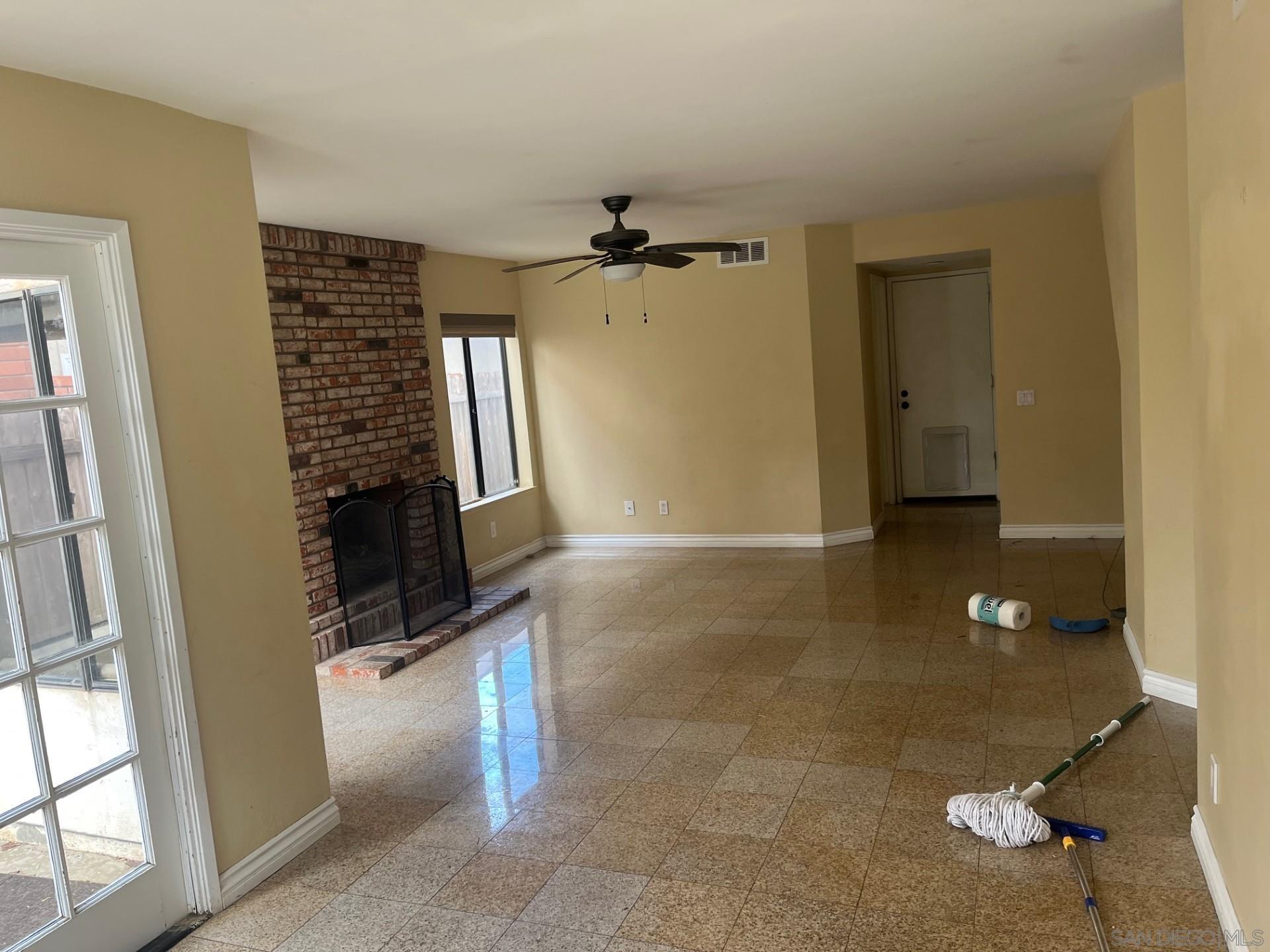 9665 Palm Beach Ln