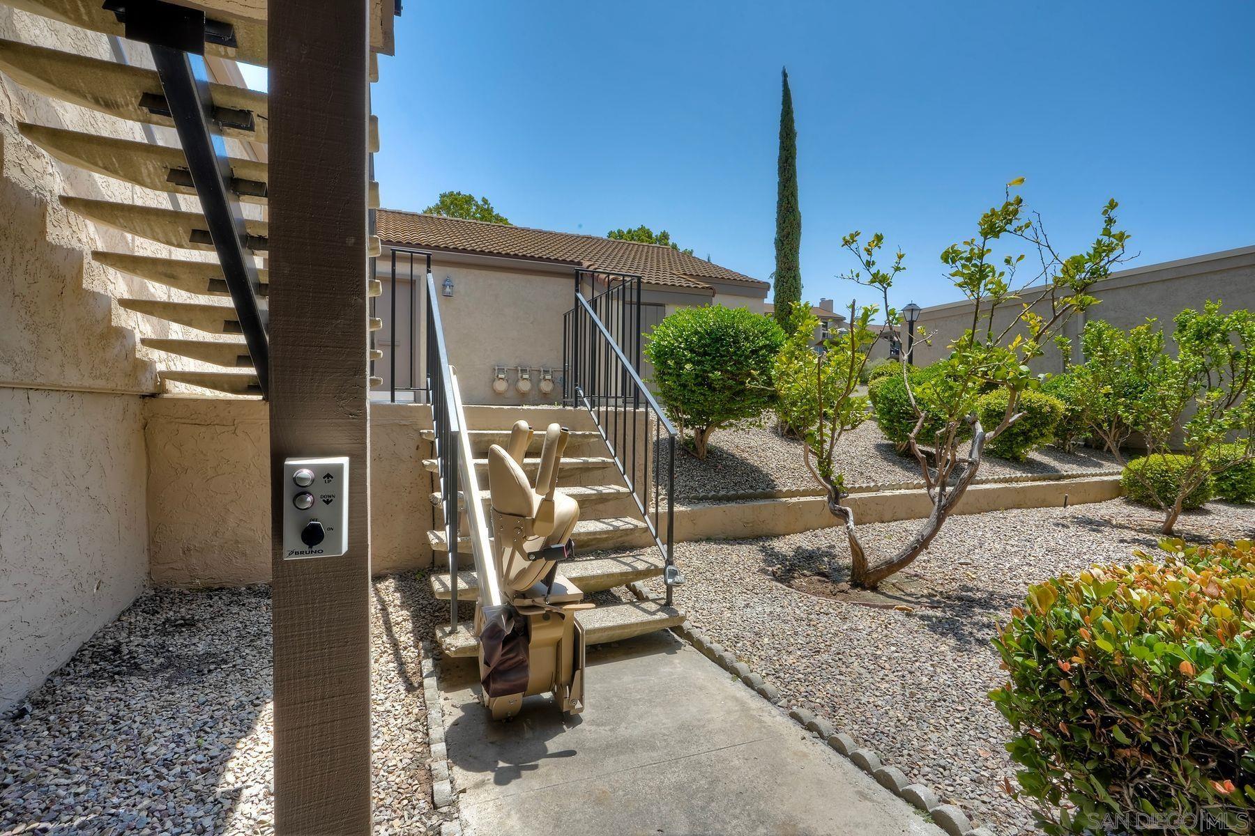17438 Plaza Otonal