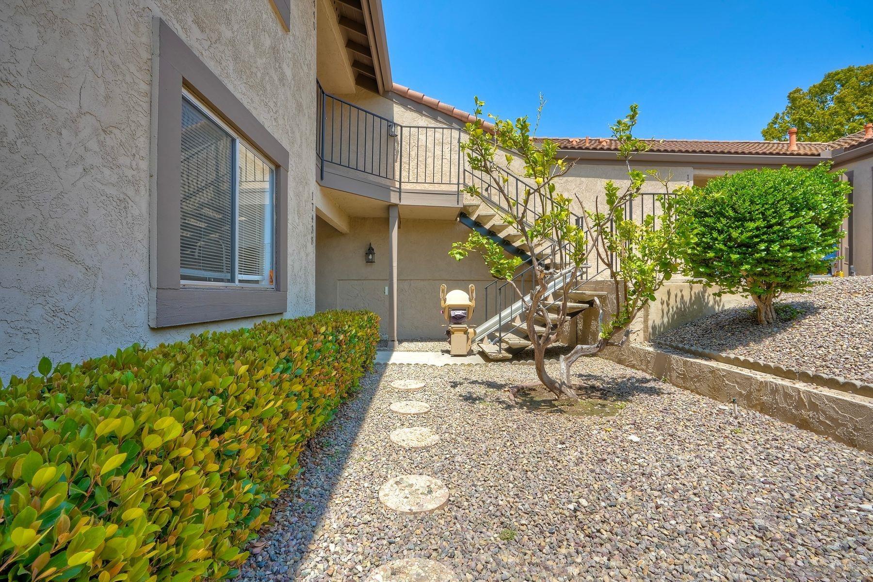 17438 Plaza Otonal