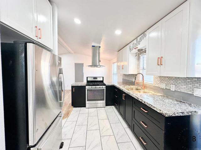2621 Sweetwater