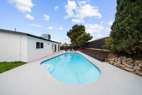 5243 Tara Place San Diego CA 92117