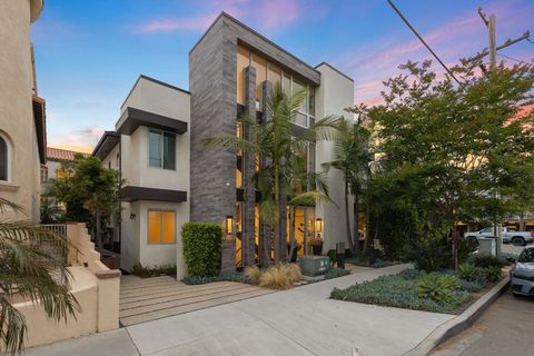 165  Pine Ave Carlsbad CA 92008
